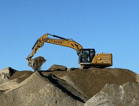 Maskinfører til modtagerplads i Hovedgård